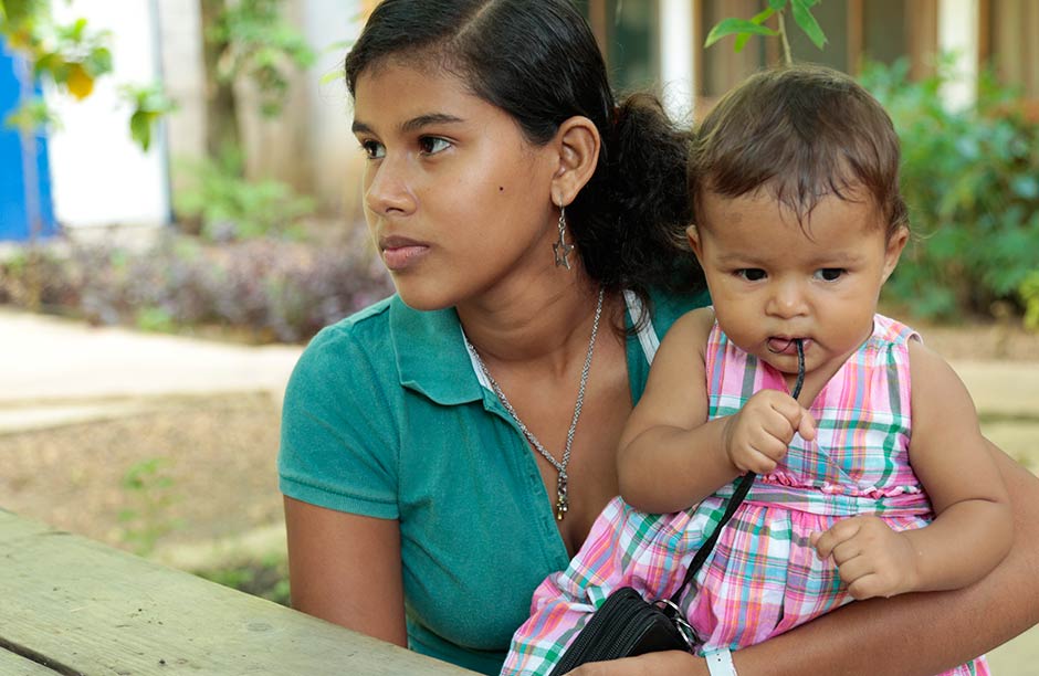 nicaragua_motherwithchild